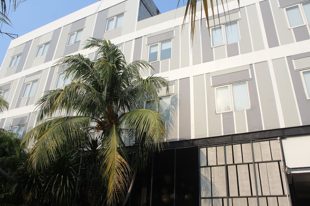Greenotel Cilegon 7/59