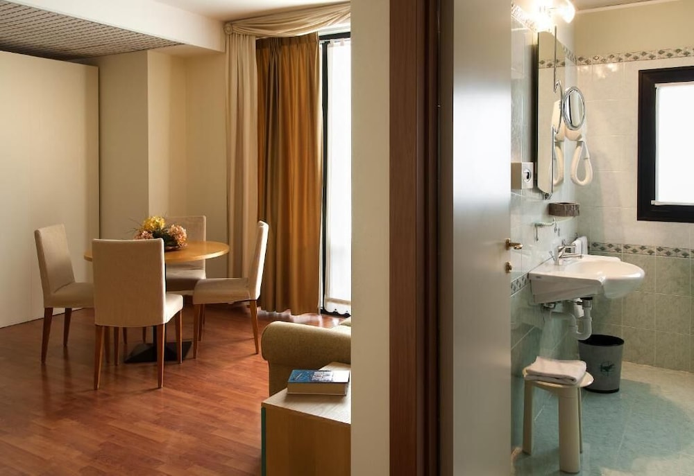 Hotel Leonardo da Vinci 22/55