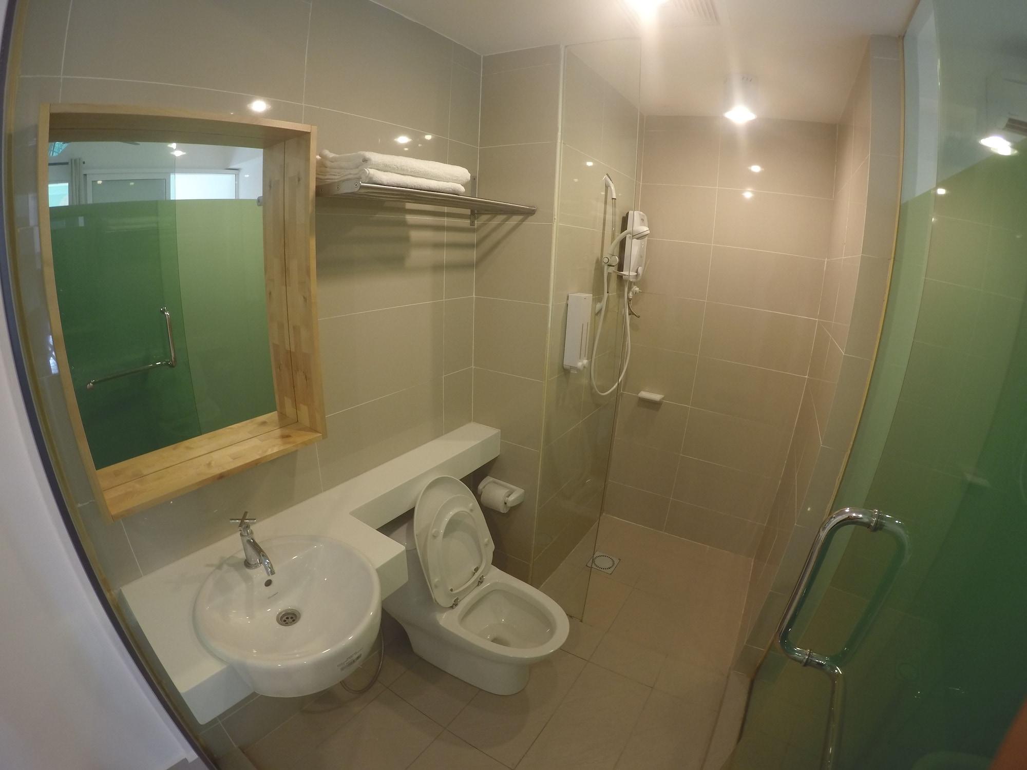 S Suites the Scott Garden 49/51