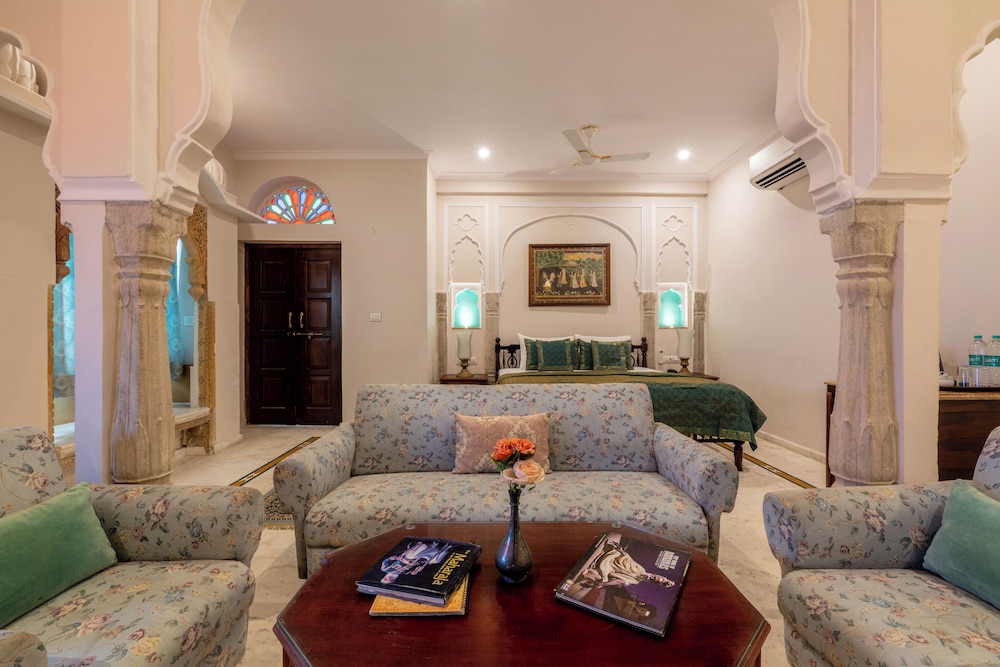Rajasthan Palace Hotel 34/50