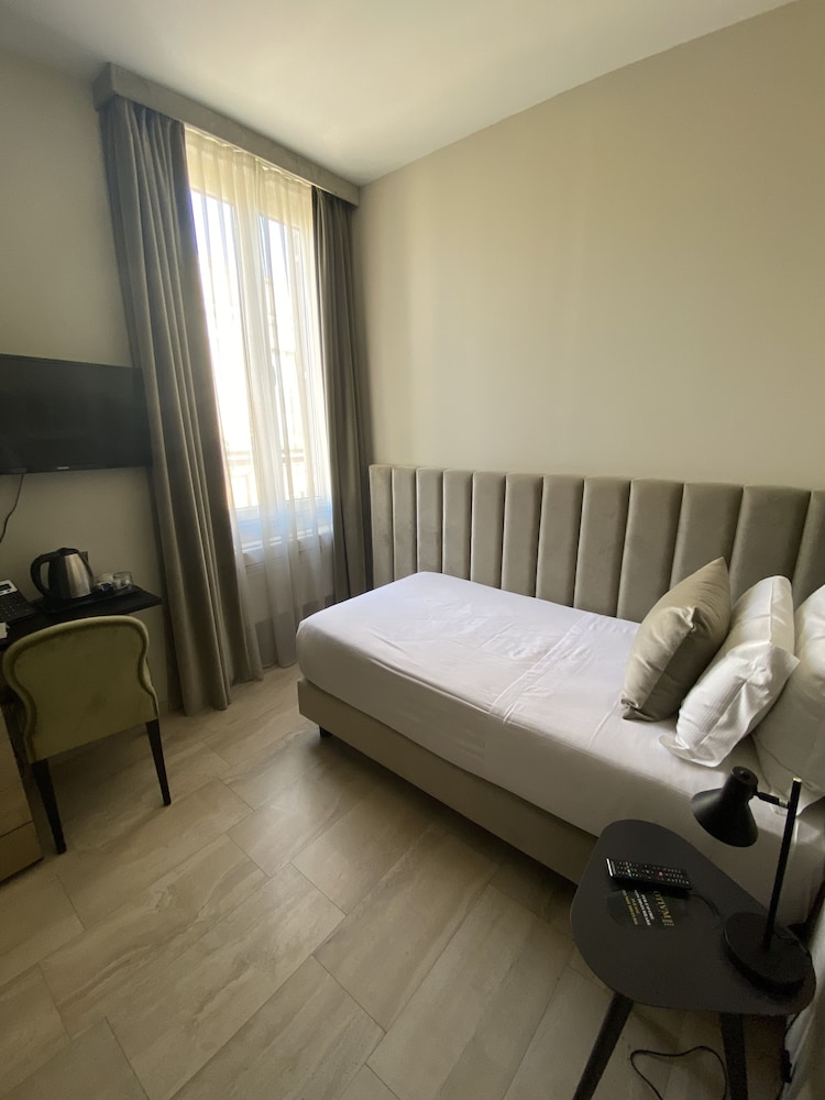 Otivm Hotel 20/63