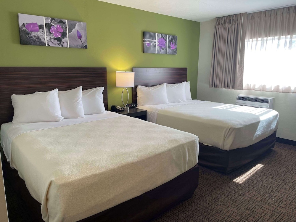 ROOM, 2 QUEEN BEDS