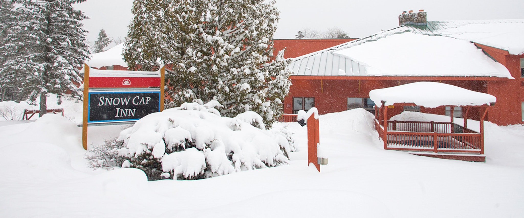 Snow Cap Inn 4/21