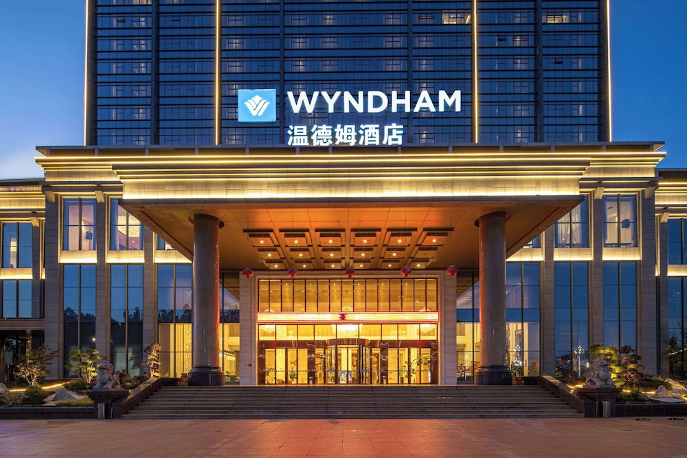 Wyndham Kunming Anning Hot Spring Resort 5/29