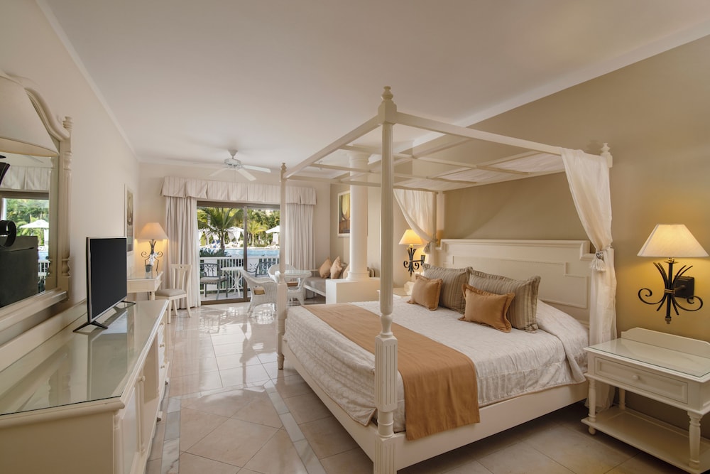 Junior Suite, Superior