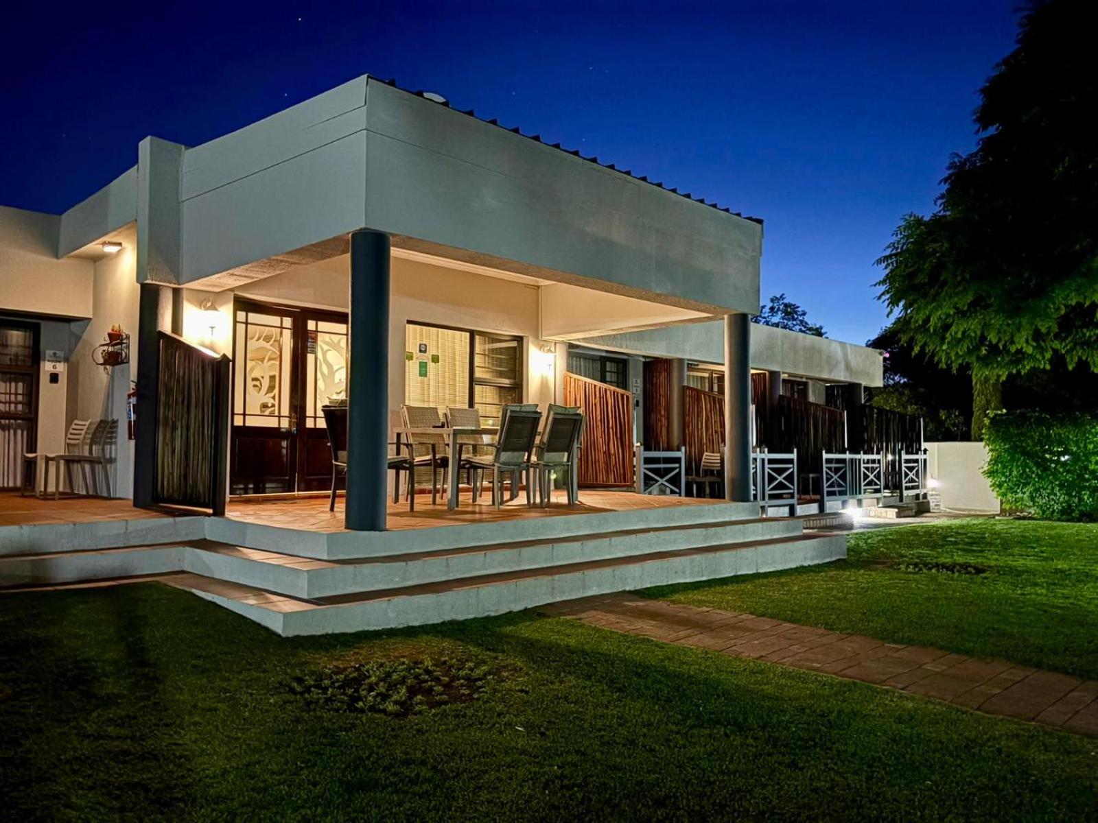 The Suburban 5/44