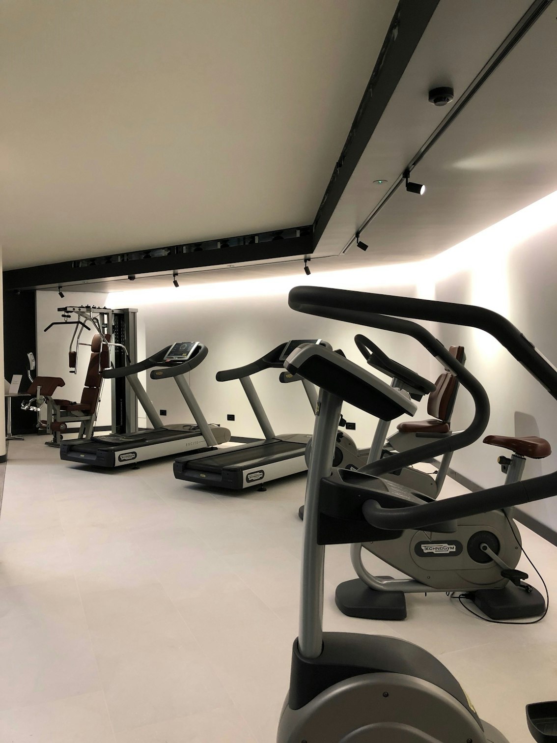 ELITE HOTEL RESIDENCE 44/69