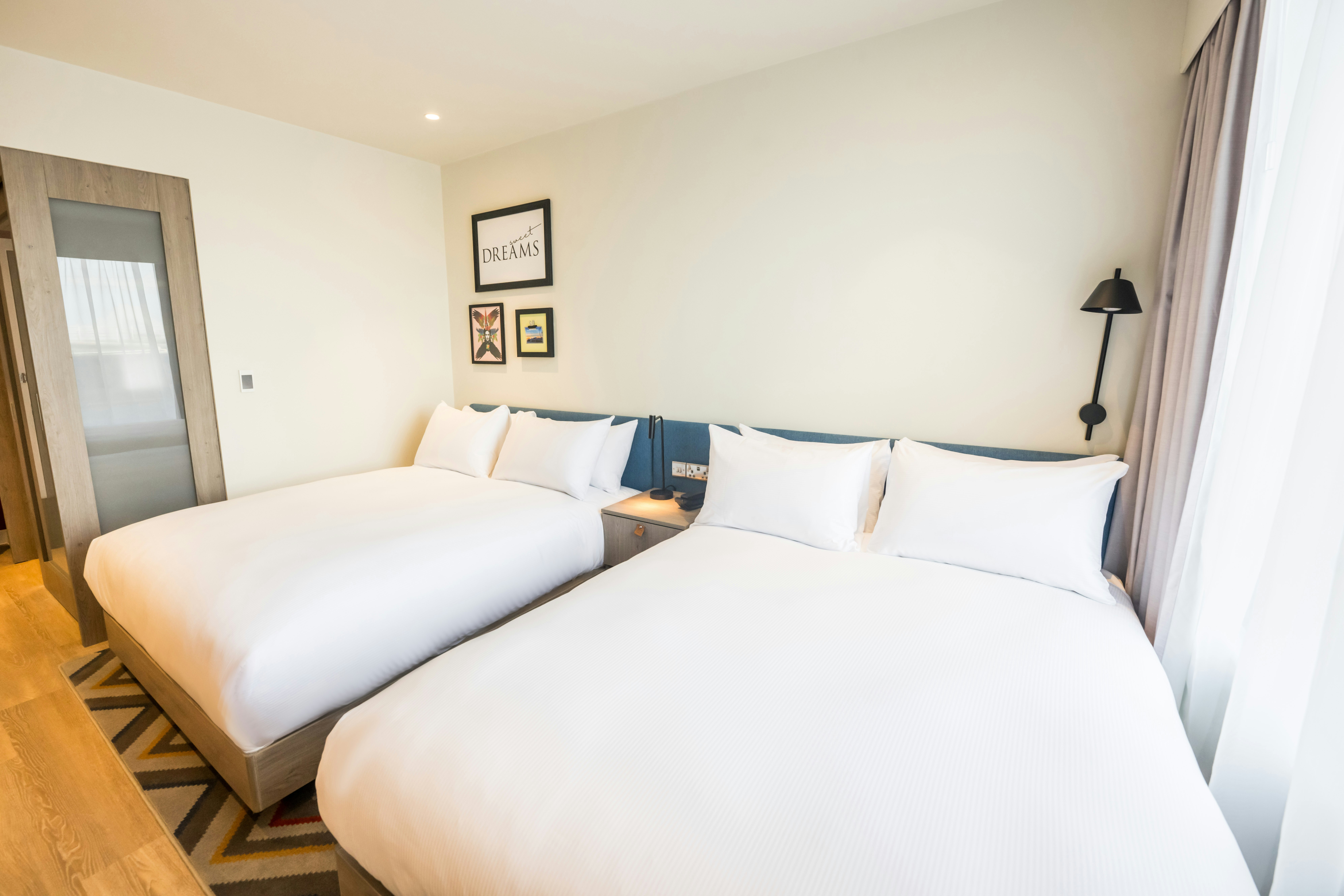 PREMIUM, 2 DOUBLE BEDS