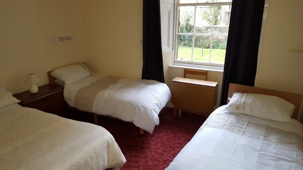 Sakura Edinburgh Guest House 7/20