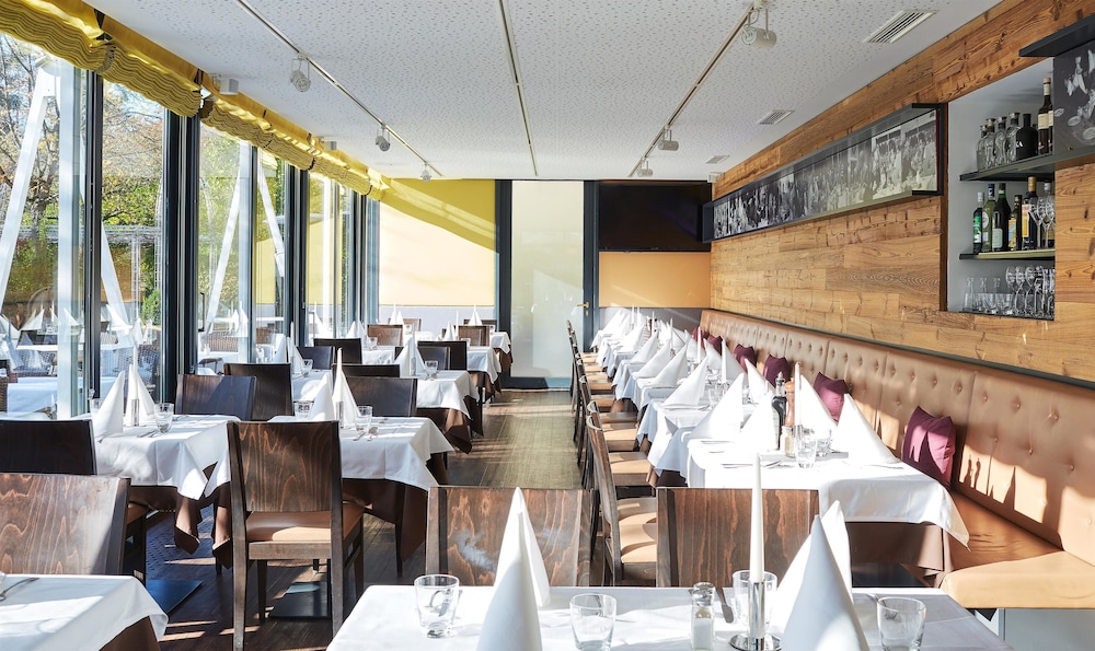 Living Hotel am Olympiapark (Karl Theodor) 36/46