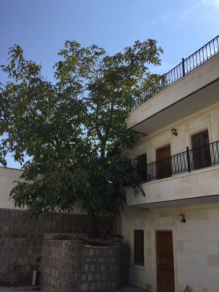 Ozbek Stone House 7/50