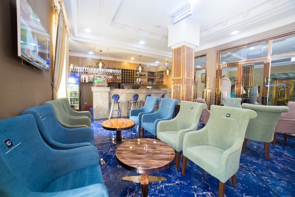 Corinthia Villa Hotel 20/30