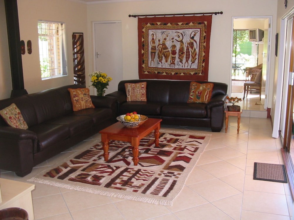 Ascot Gardens Self Catering 10/20