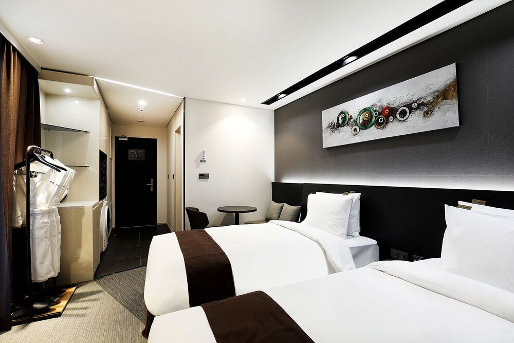 Gloucester Hotel Kintex 26/61
