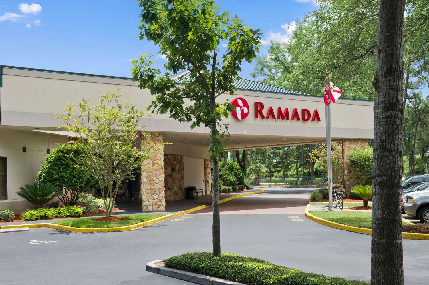 Ramada Hotel & Conference Center By Wyndham Jacksonville 55/59