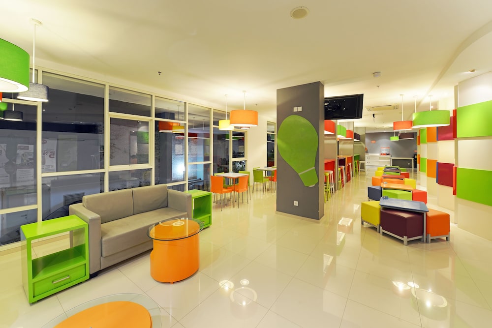 Pop Hotel Tanjung Karang Lampung 27/33