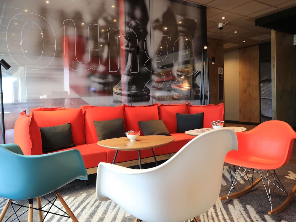Ibis Aurillac 52/63