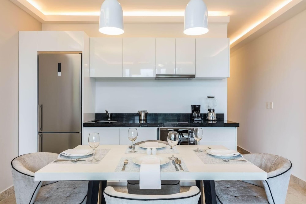 Serenity Hotel Boutique 63/70