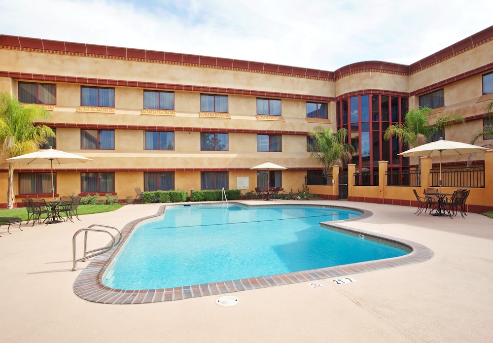 Holiday Inn Sacramento Rancho Cordova 1/77