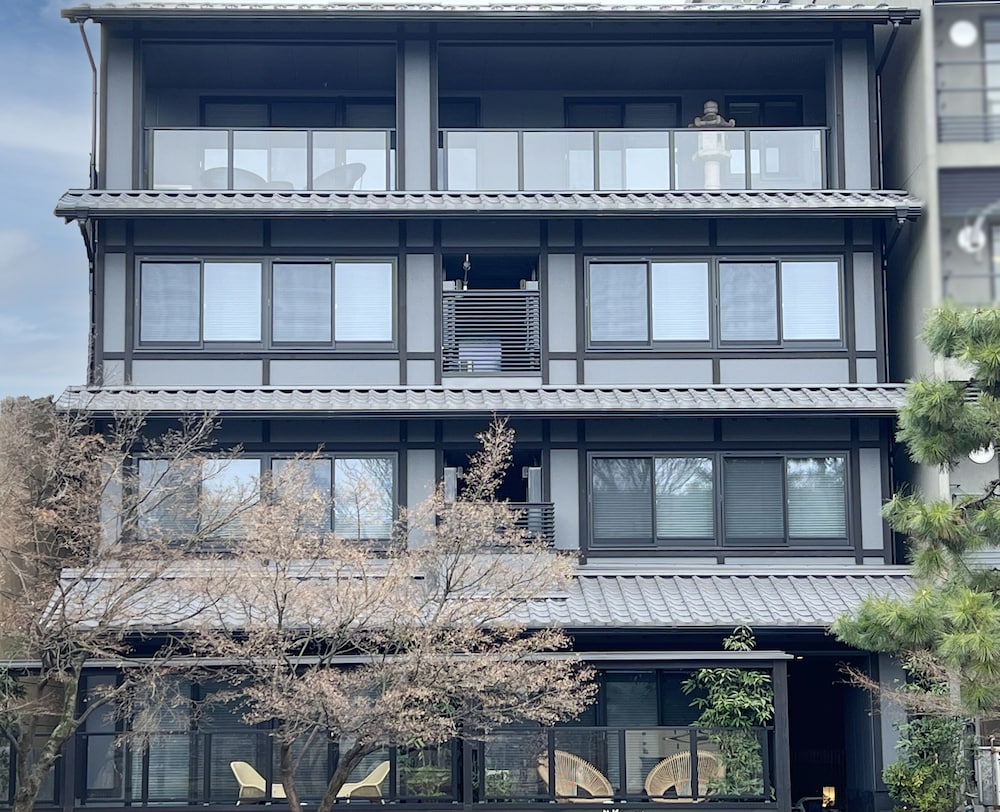 Rinn Gion Shirakawa 4/50