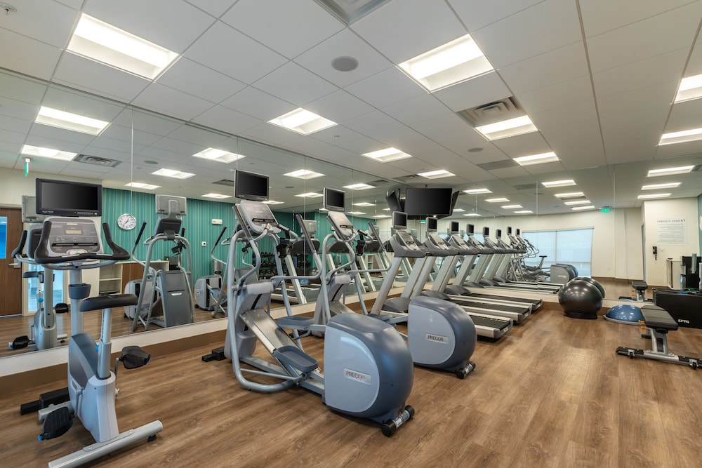 Holiday Inn Express Suites Gainesville Lake Lanier Area 30/59