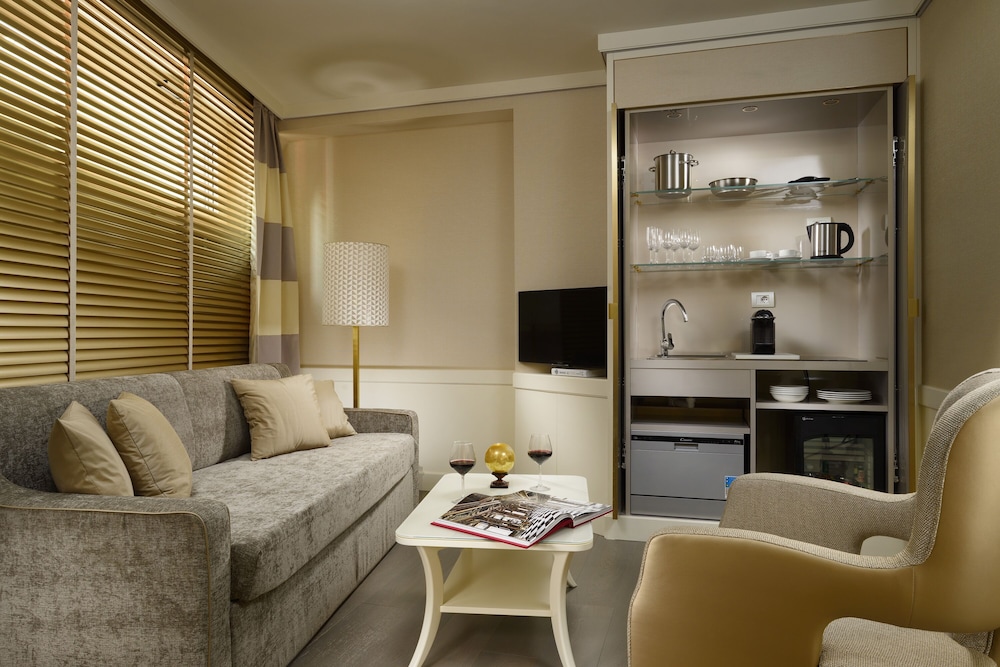 Ponte Vecchio Suites & Spa 36/49