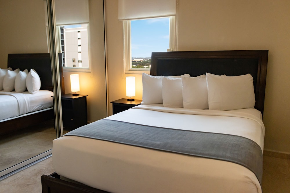 CIQALA Luxury Suites 18/75