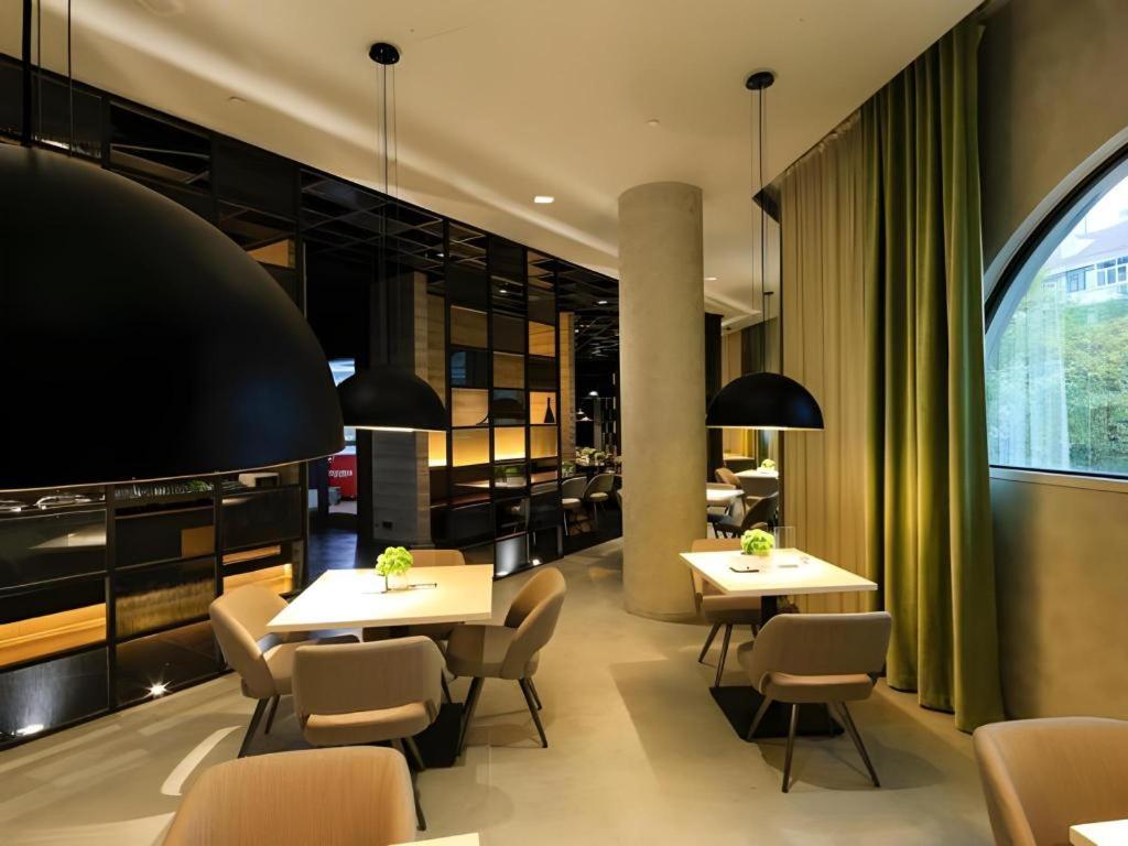Jinjiang Inn Select (Tianjin Xiaobailou Metro Station) 43/54