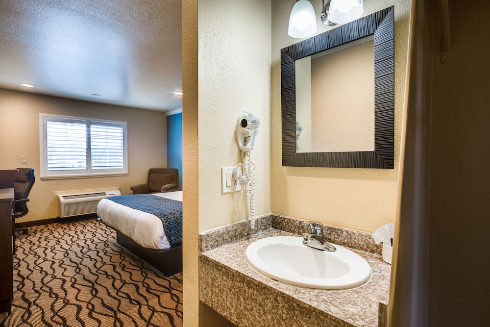 Americas Best Value Inn Richmond San Francisco 17/27