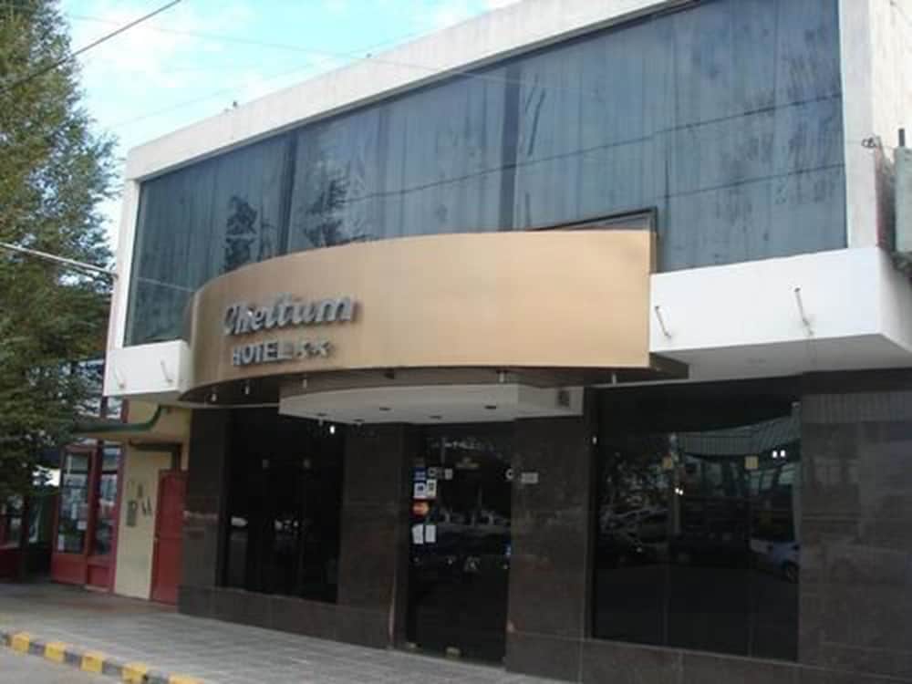 Cheltum Hotel 1/32