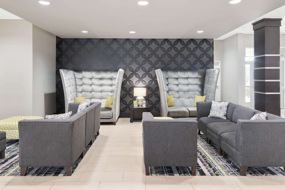 La Quinta Inn & Suites by Wyndham Rockport - Fulton 31/46