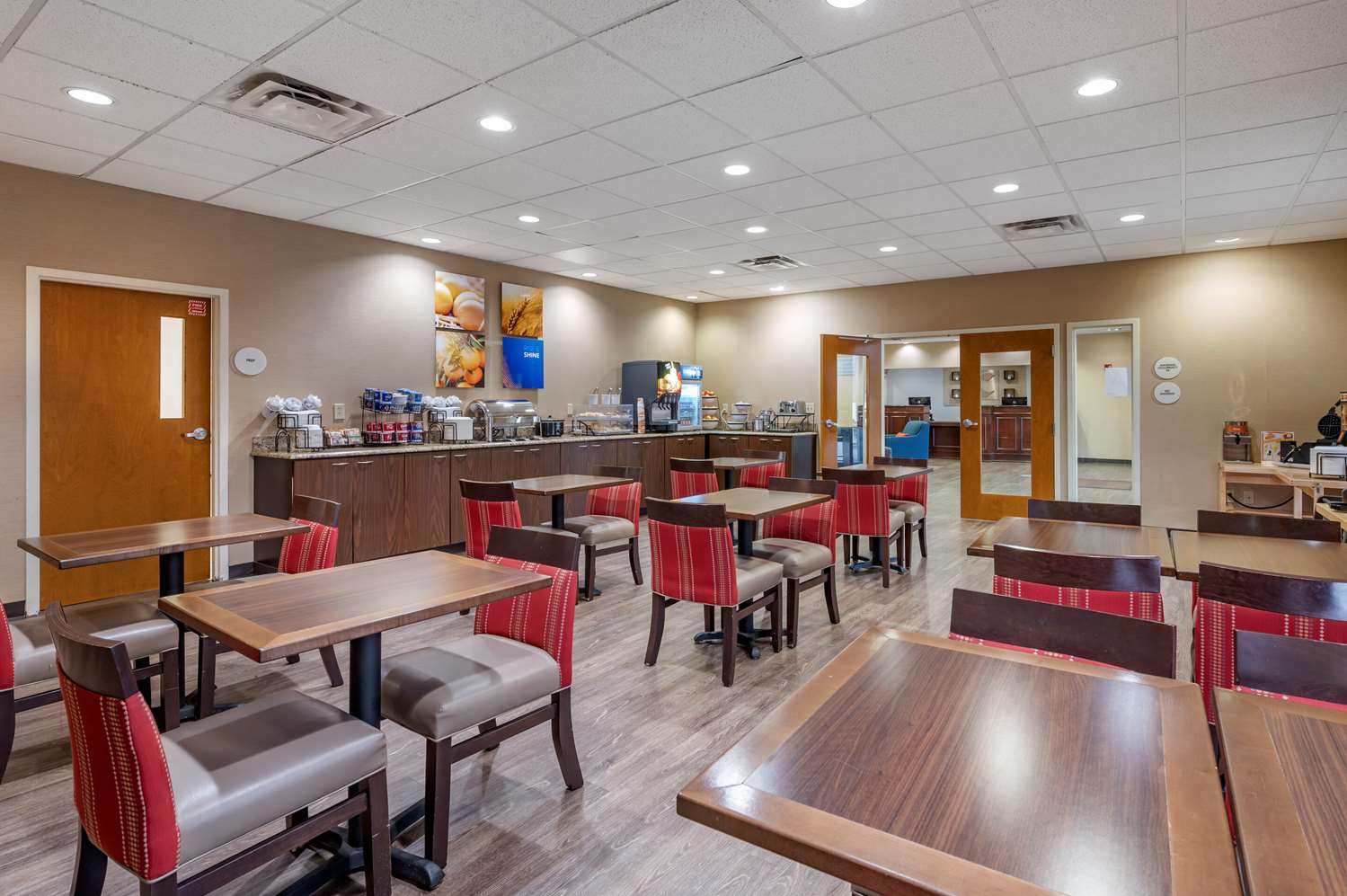 Comfort Inn Louisville Southwest 24/34