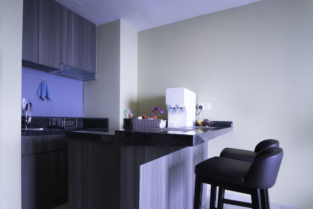 Sky D'Mont Suites 43/50
