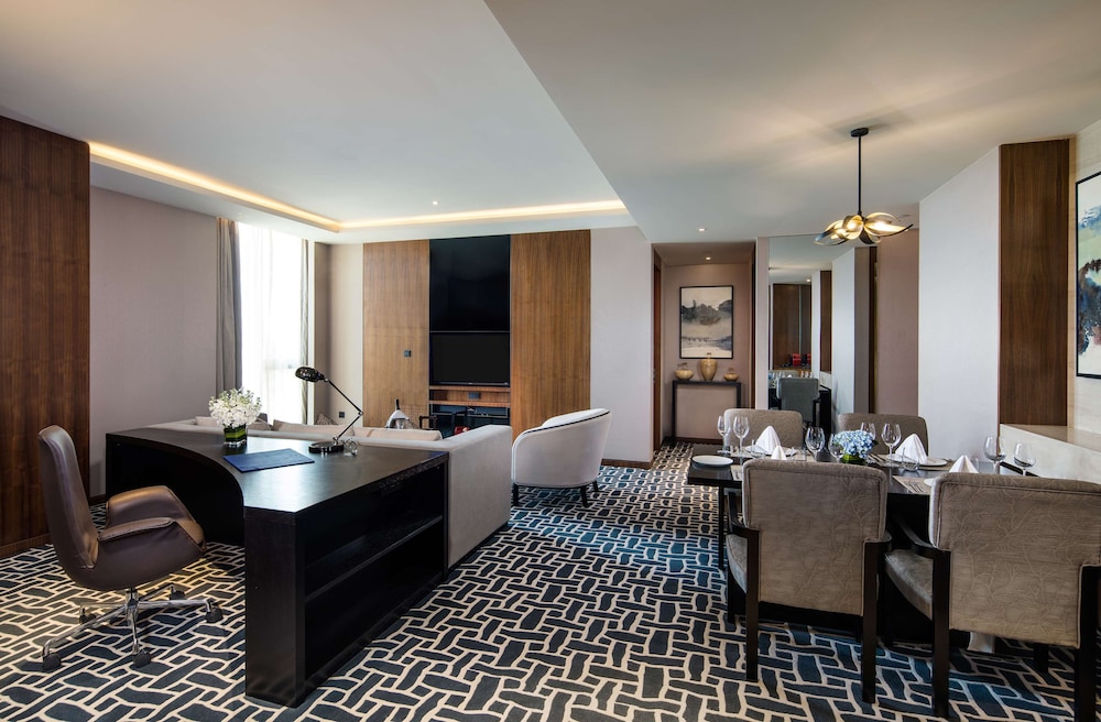 Radisson Blu Zhengzhou Huiji 38/58
