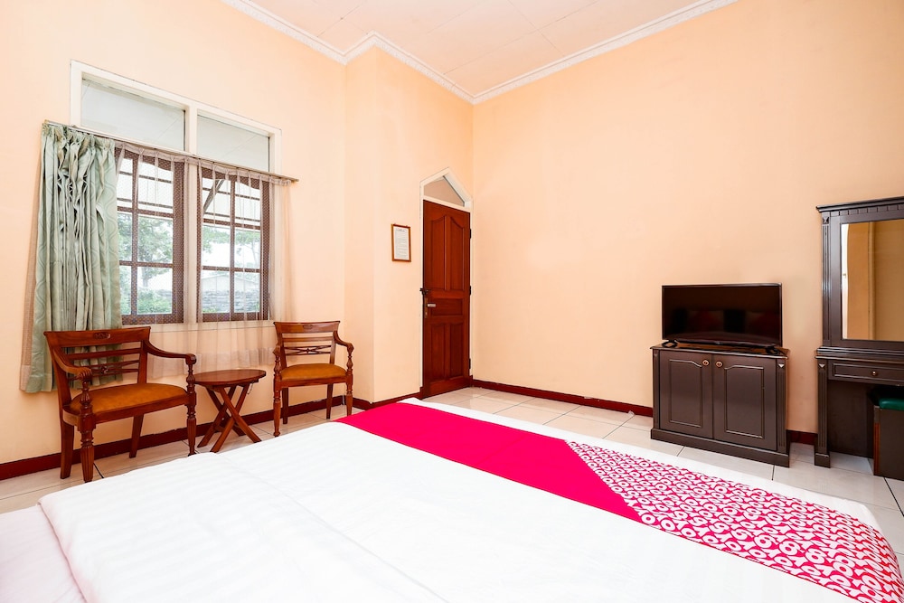 OYO 2495 Hotel Wijaya 30/50