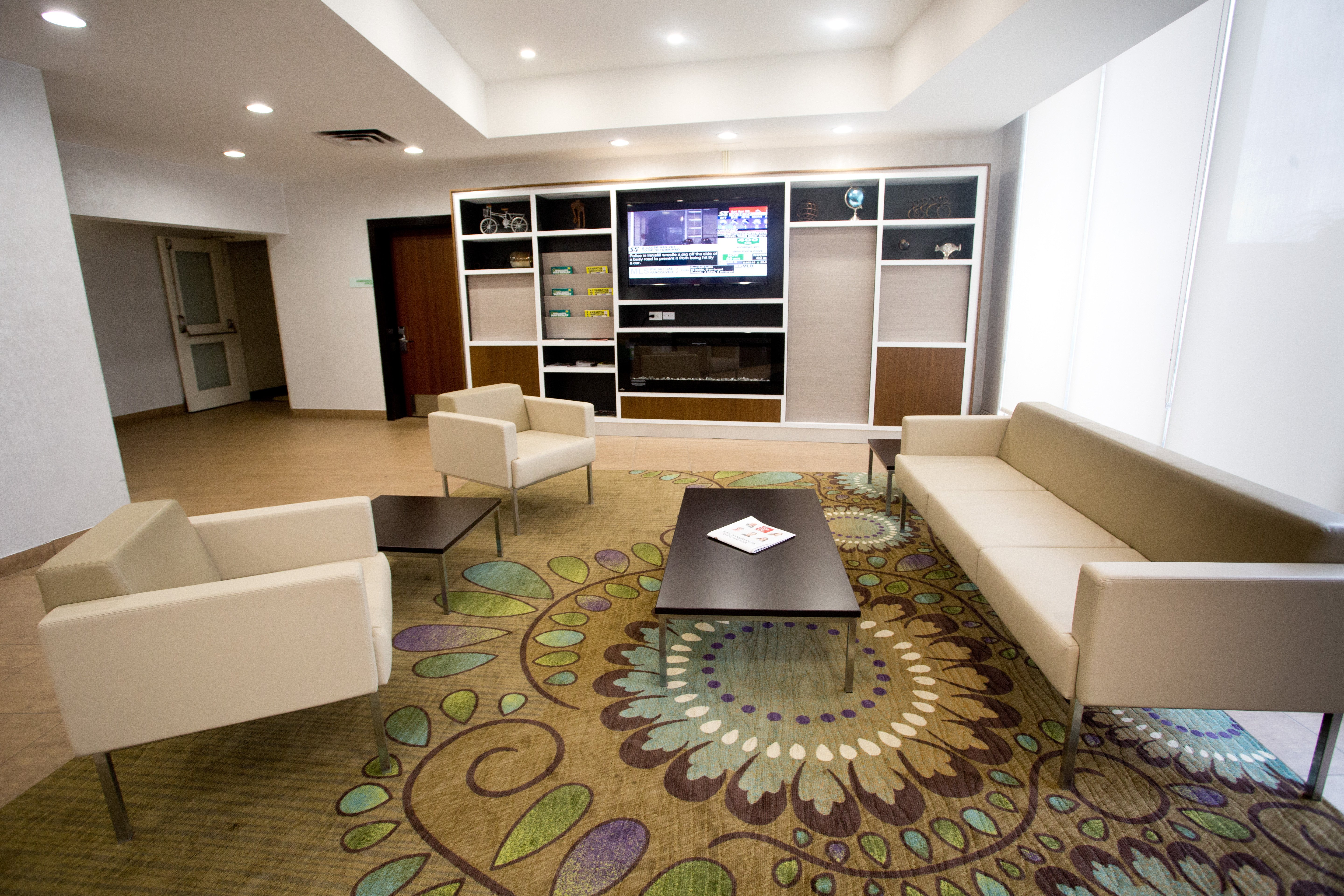 Holiday Inn Peterborough Waterfront 46/70