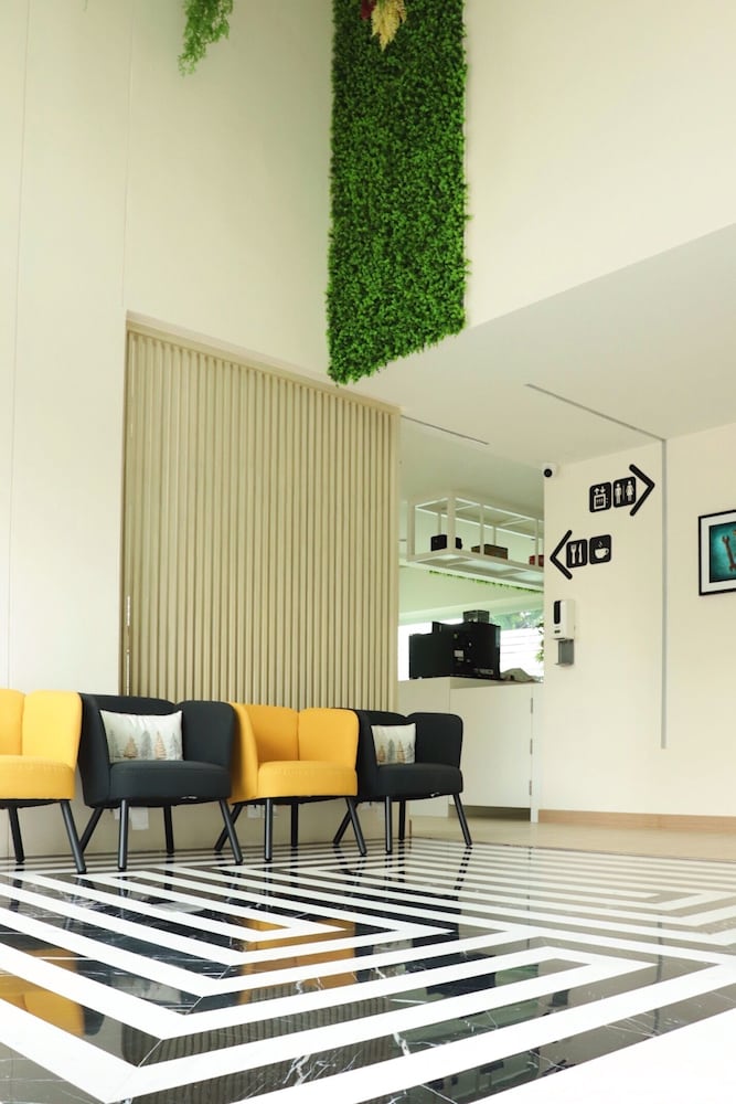 ResT Bangkok Poshtel 30/50