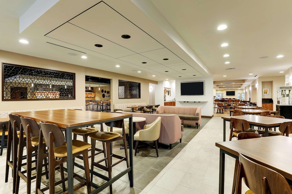 Drury Plaza Hotel Columbus Downtown 55/65