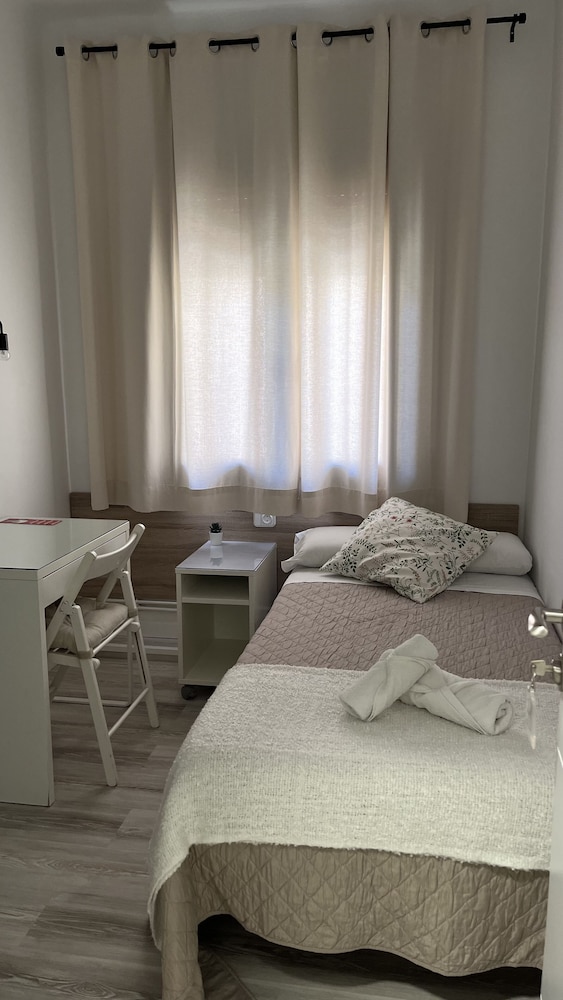 Hostal Ruta de Francia 38/50
