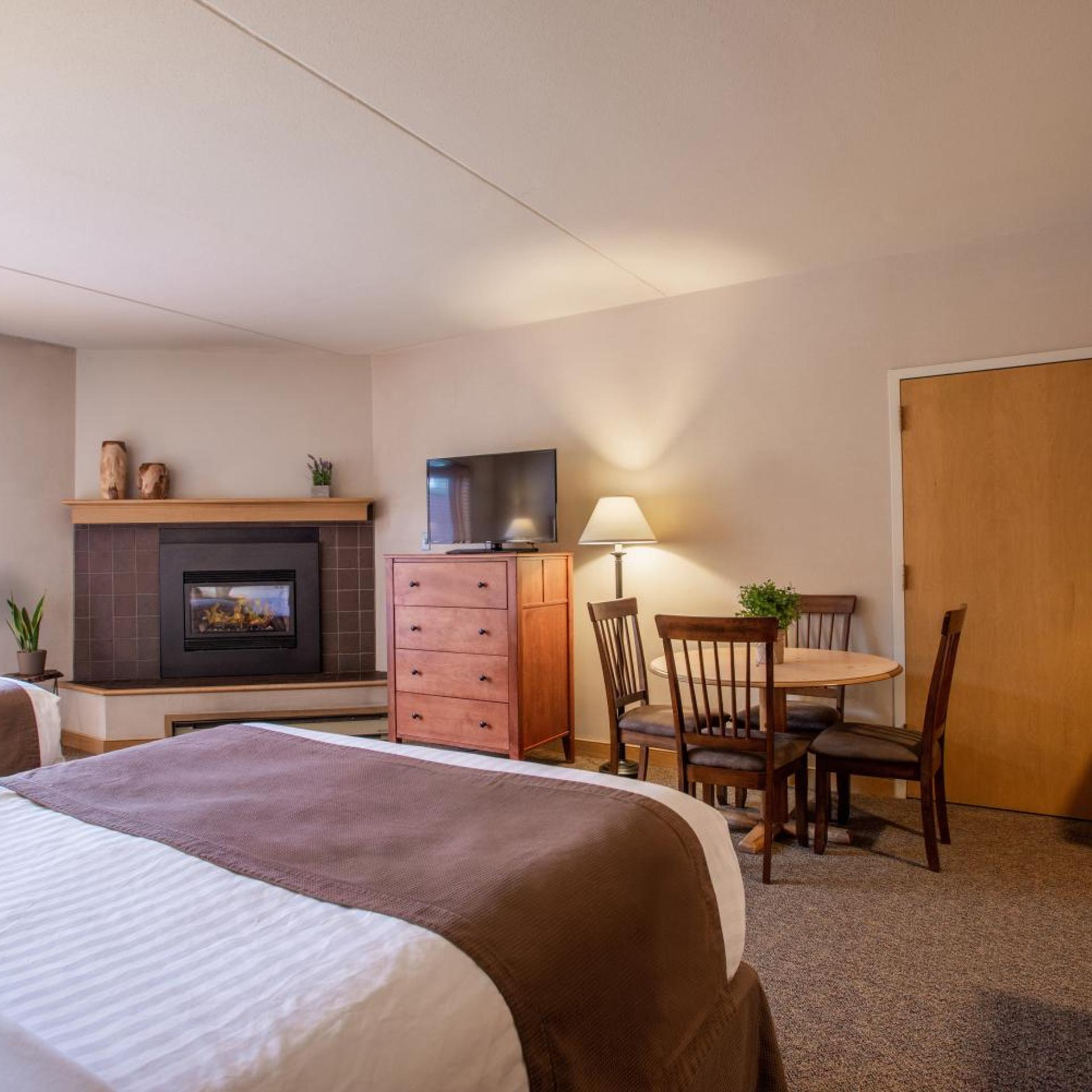 استوديو بسريرين كوين، The Vintage Hotel 4/7