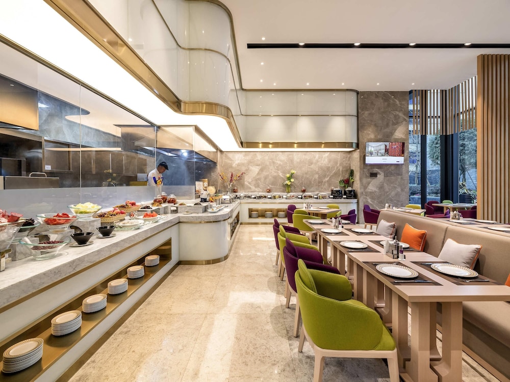 Mercure Chengdu Huapaifang (Opening December 2018) 56/69