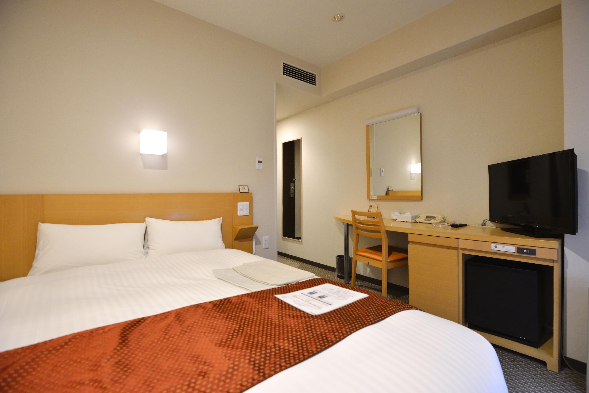 Semi Room, Standard, Semi Double Bed, Smoking