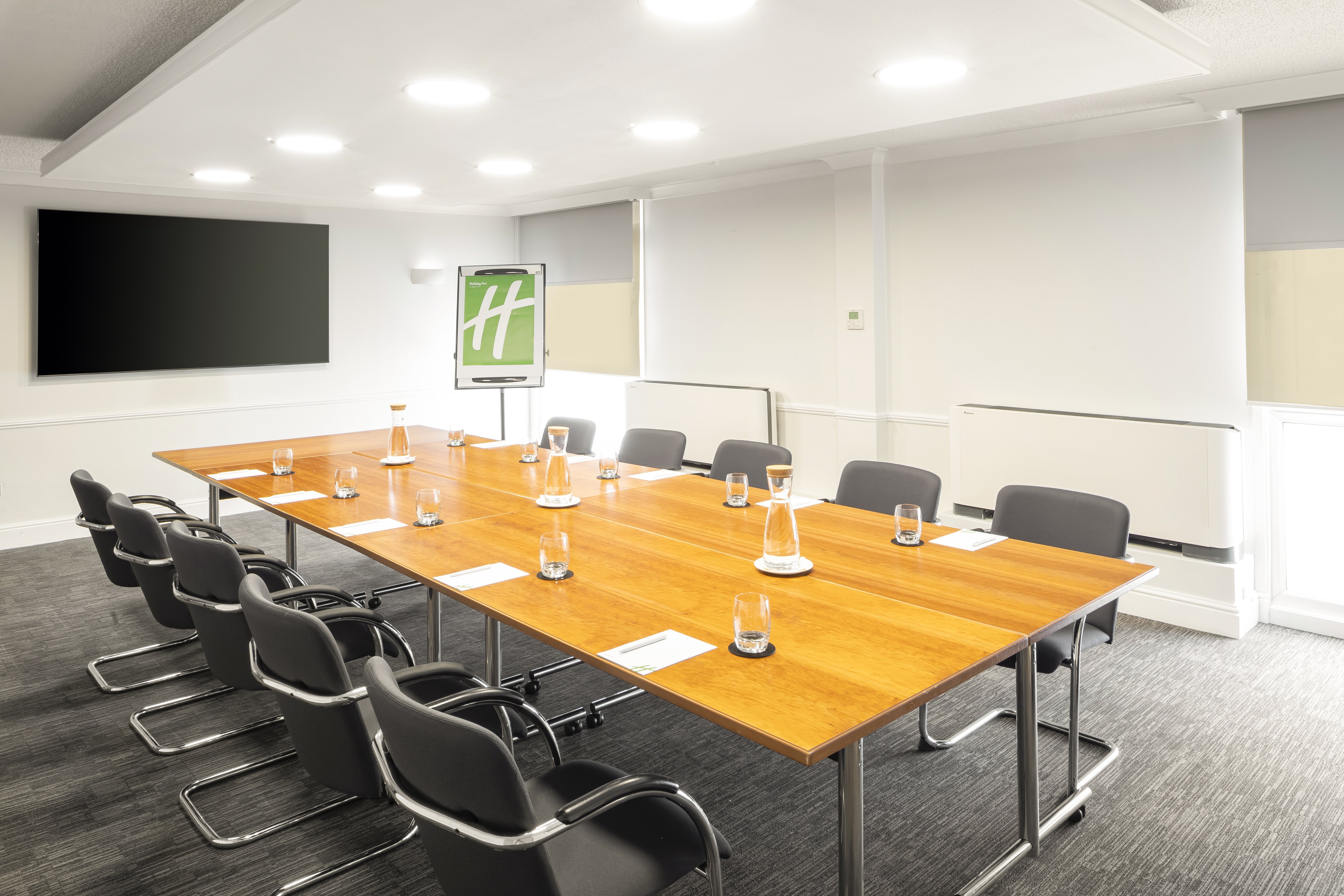 Holiday Inn Leicester 56/71