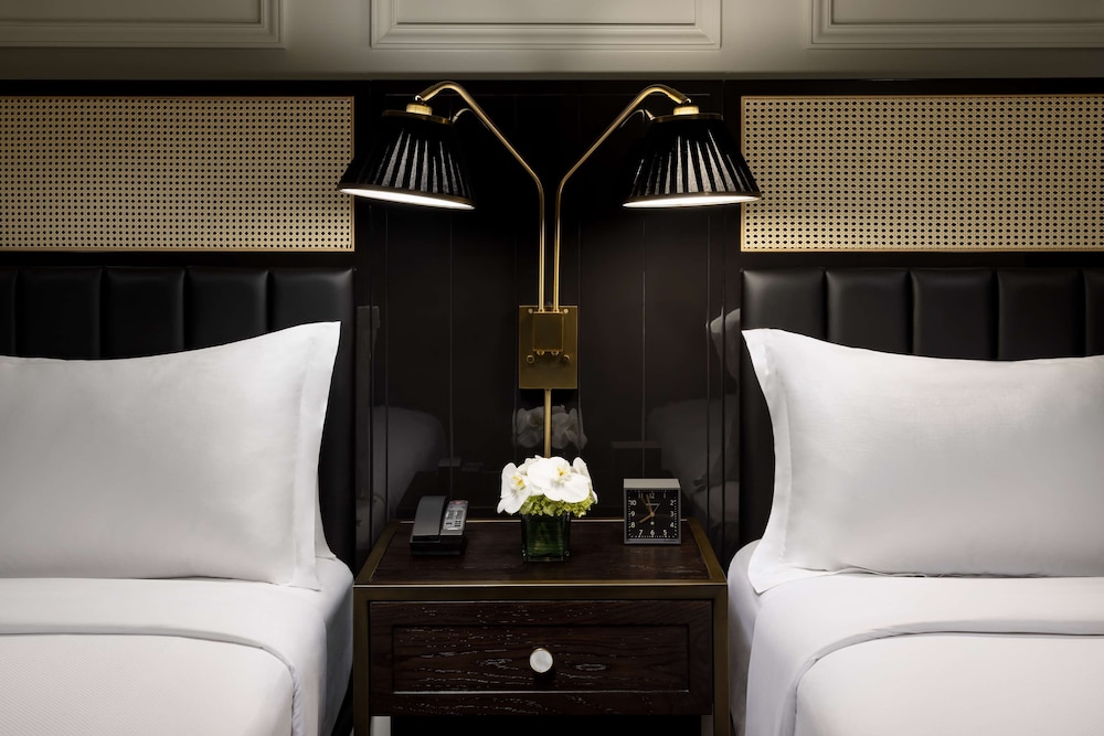 The Candler Hotel Atlanta Curio Collection by Hilton 13/55
