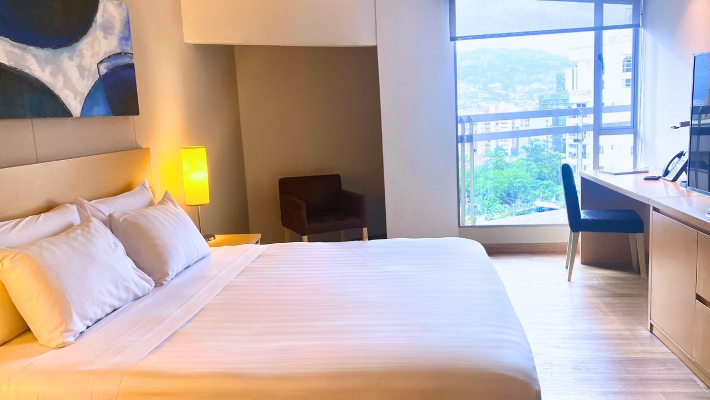 ESTELAR, JUNIOR SUITE, QUEEN BED