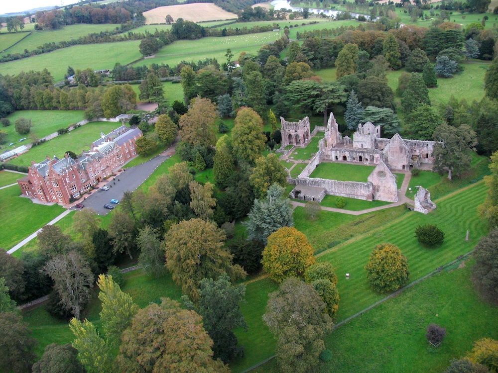 DRYBURGH ABBEY HOTEL 66/72