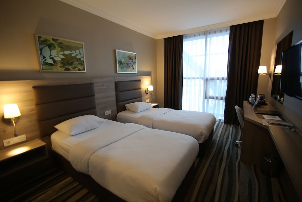 Hotel Excellence Inn 13/35