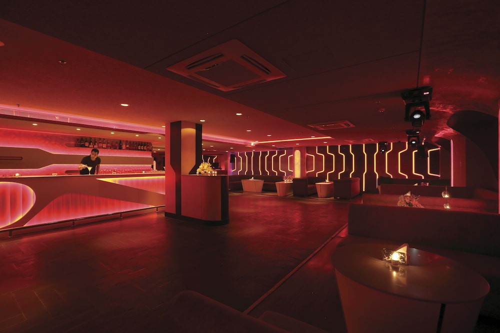 RADISSON JAIPUR CITY CENTER 65/68