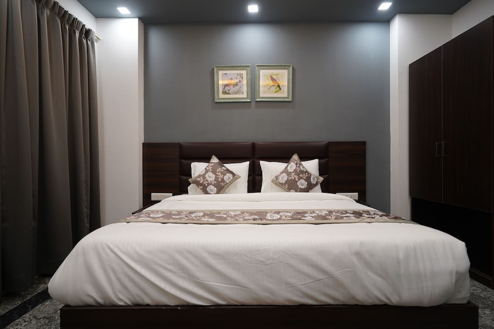 Posh Garden Inn Gurgaon 19/50