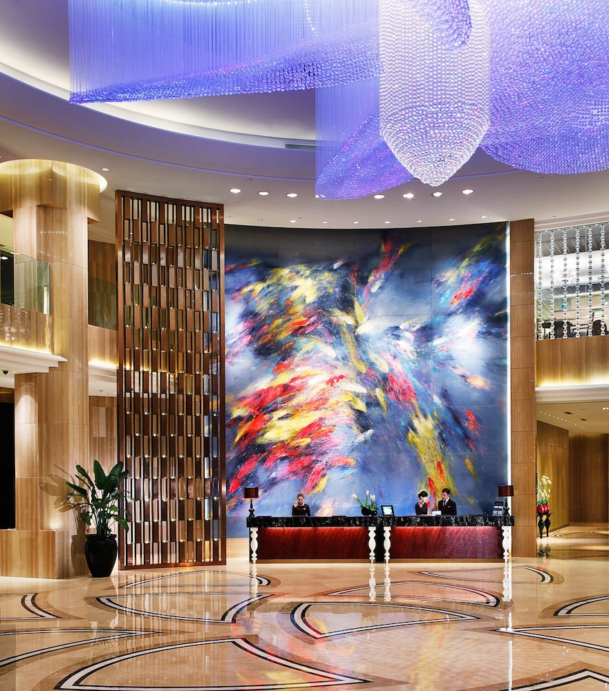 Sofitel Guangzhou Sunrich 6/76